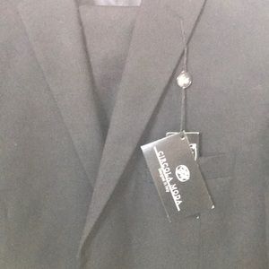 Brand new circular Moda men’s black 42 R suit